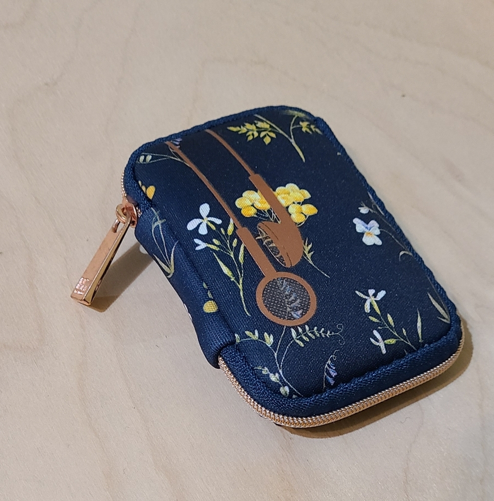 Ear Bud Case - Picture 6 of 6